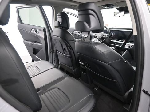 Certified 2023 Kia Sportage SX AWD/4WD image 20