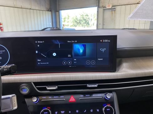 Used 2025 Hyundai Sonata Limited image 38