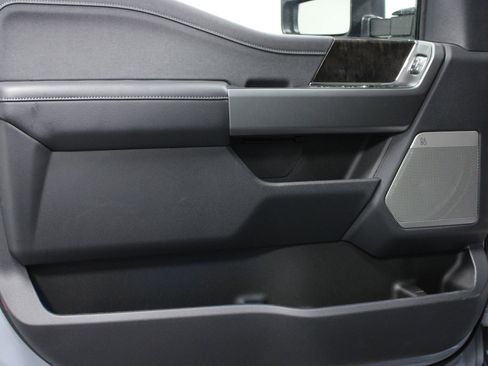 New 2026 Ford F250 Lariat w/ Black Appearance Package image 11