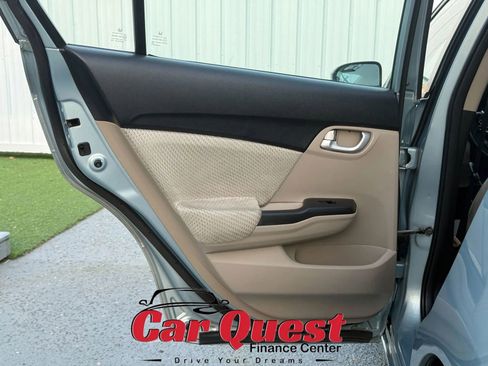 Used 2014 Honda Civic Hybrid Sedan image 13