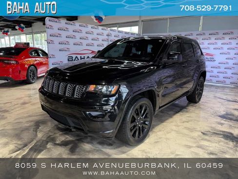 Used 2017 Jeep Grand Cherokee Altitude AWD/4WD image 1