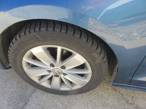 Used 2015 Volkswagen Jetta SE image 26