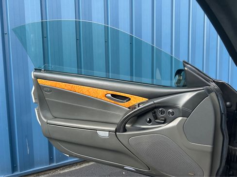 Used 2005 Mercedes-Benz SL 65 AMG image 20