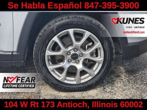 Used 2025 Jeep Compass Limited AWD/4WD image 12