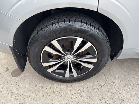 Certified 2023 Volvo XC60 B5 Core w/ Climate Package image 15