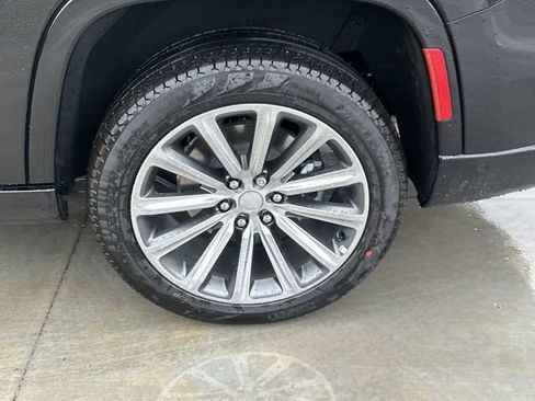 New 2024 Jeep Grand Wagoneer L Base image 7