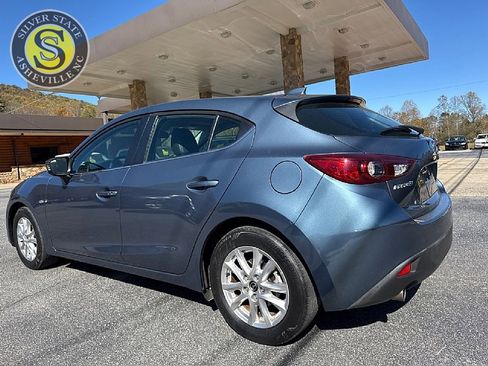 Used 2015 MAZDA MAZDA3 i Grand Touring image 4