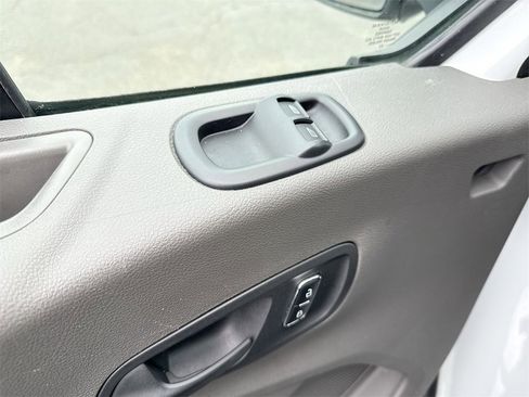 Used 2023 Ford Transit 350 XLT image 13