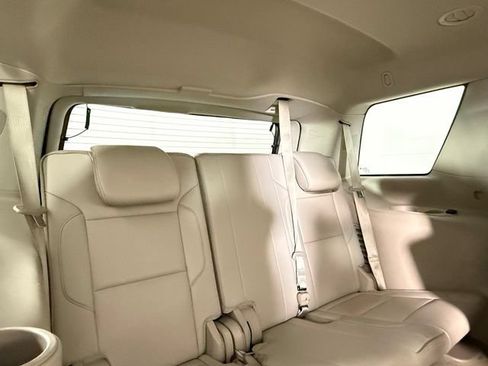 Used 2017 GMC Yukon Denali w/ Open Road Package RWD image 32