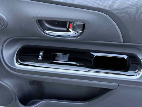 Used 2018 Toyota Prius C Two image 48