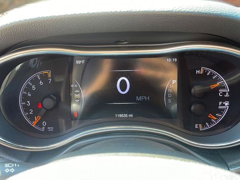 Used 2015 Jeep Grand Cherokee Laredo w/ Quick Order Package 23E RWD image 19