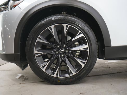 Used 2024 MAZDA CX-90 Plug-In Hybrid w/ Premium Pkg AWD/4WD image 32