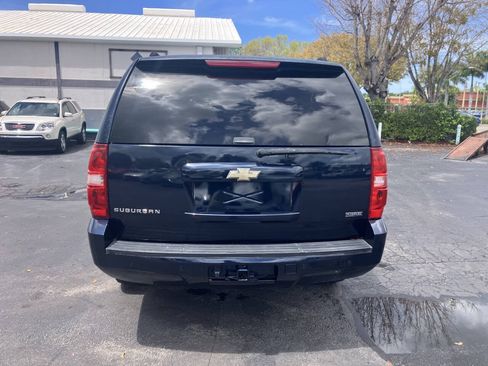Used 2007 Chevrolet Suburban LT w/ LT Preferred Equipment Group RWD image 18