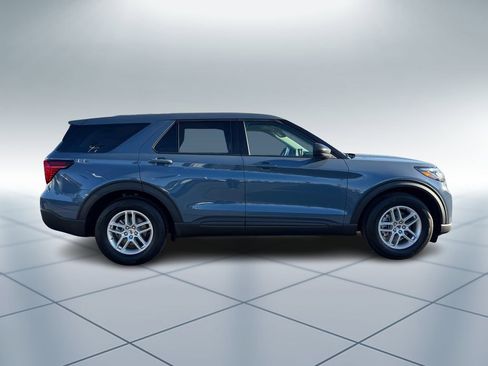 New 2026 Ford Explorer Active image 3