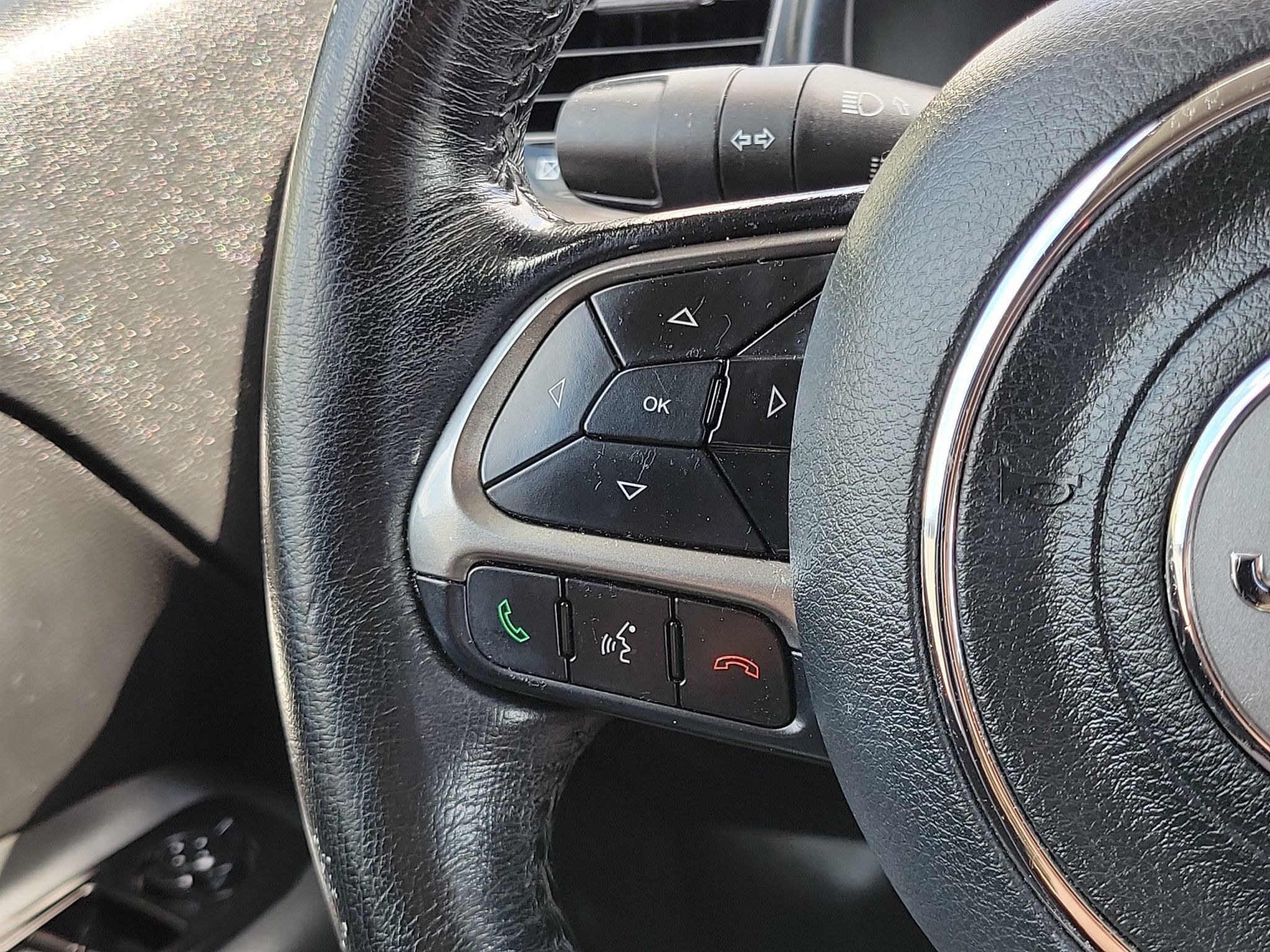 Used 2020 Jeep Renegade Limited AWD/4WD image 11