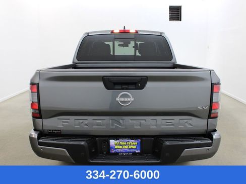 Used 2024 Nissan Frontier SV w/ SV Convenience Package image 3