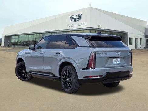 New 2026 Cadillac Escalade IQ Sport 1 w/ LPO, ONYX Package AWD/4WD image 4