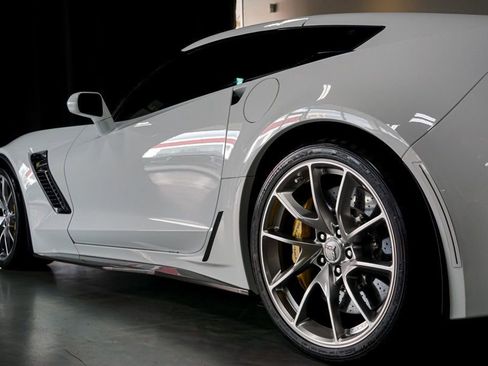 Used 2019 Chevrolet Corvette Z06 image 71