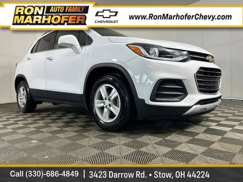 Used 2020 Chevrolet Trax LT w/ LT Convenience Package FWD image 1