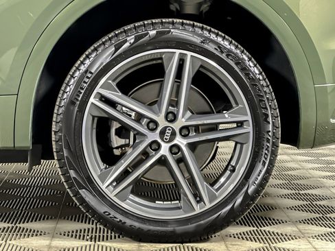 Used 2023 Audi Q5 e Premium Plus w/ Premium Plus Package image 24