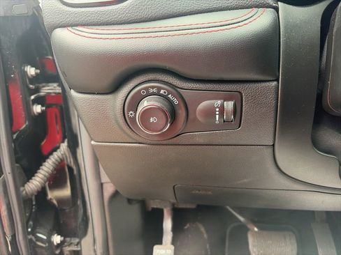 Used 2023 Dodge Durango GT image 16