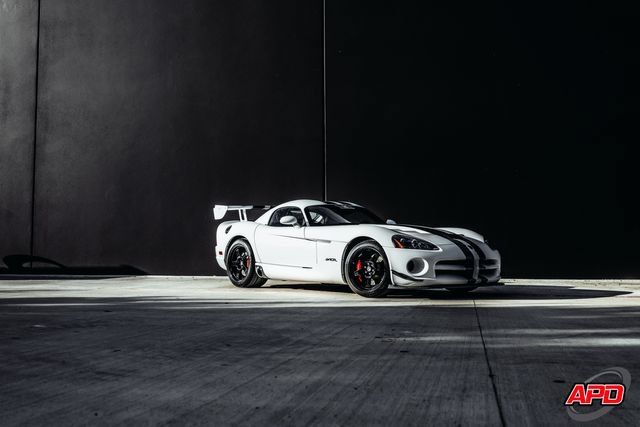 Used 2009 Dodge Viper ACR RWD image 16