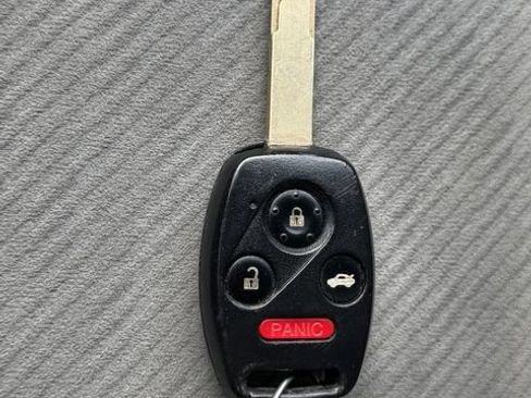 Used 2010 Honda Civic LX image 25