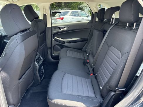 Used 2024 Ford Edge SE AWD/4WD image 10