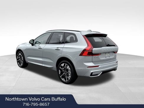 New 2026 Volvo XC60 T8 Plus w/ Climate Package image 3