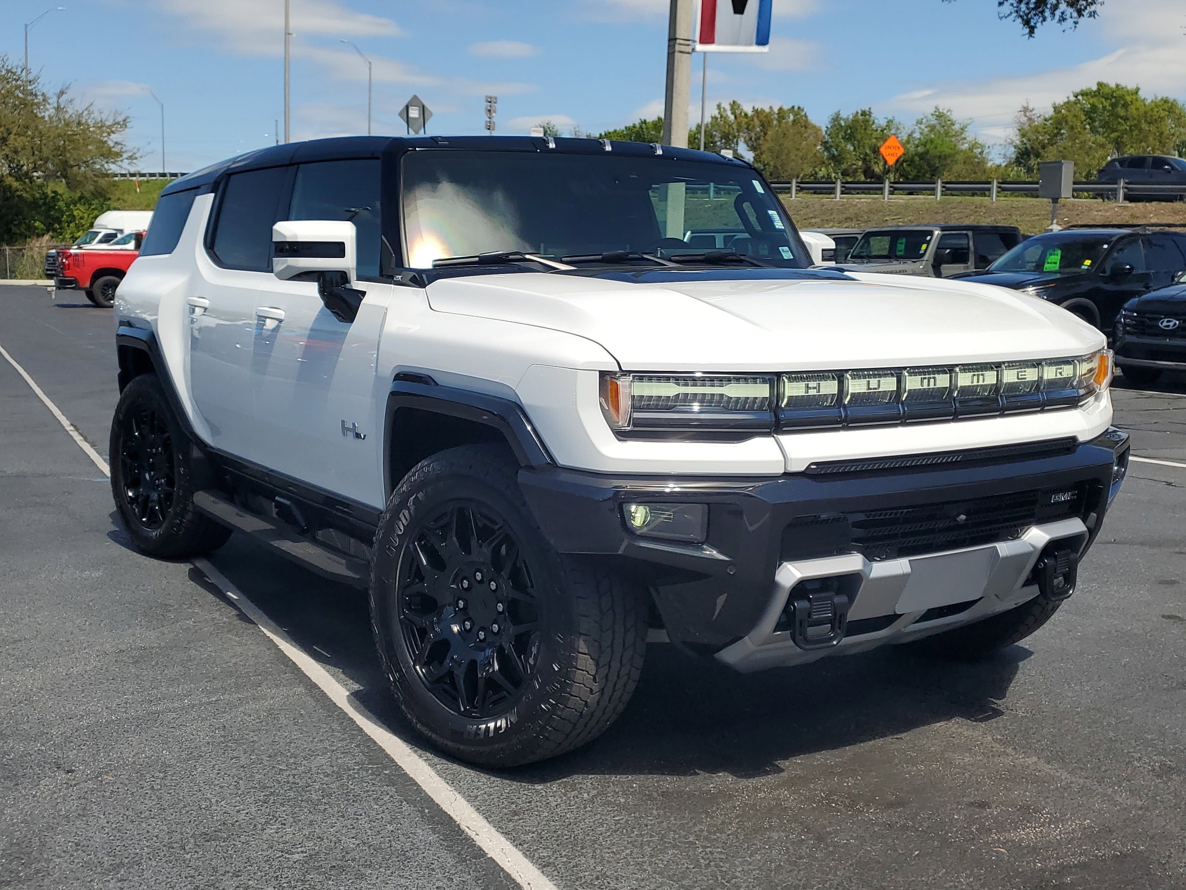 Used 2025 GMC Hummer EV 2X AWD/4WD image 35