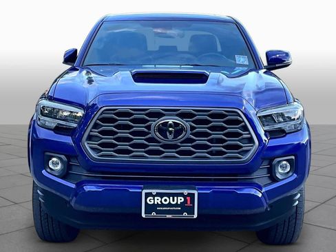 Certified 2023 Toyota Tacoma TRD Sport w/ TRD Premium Sport Package AWD/4WD image 4