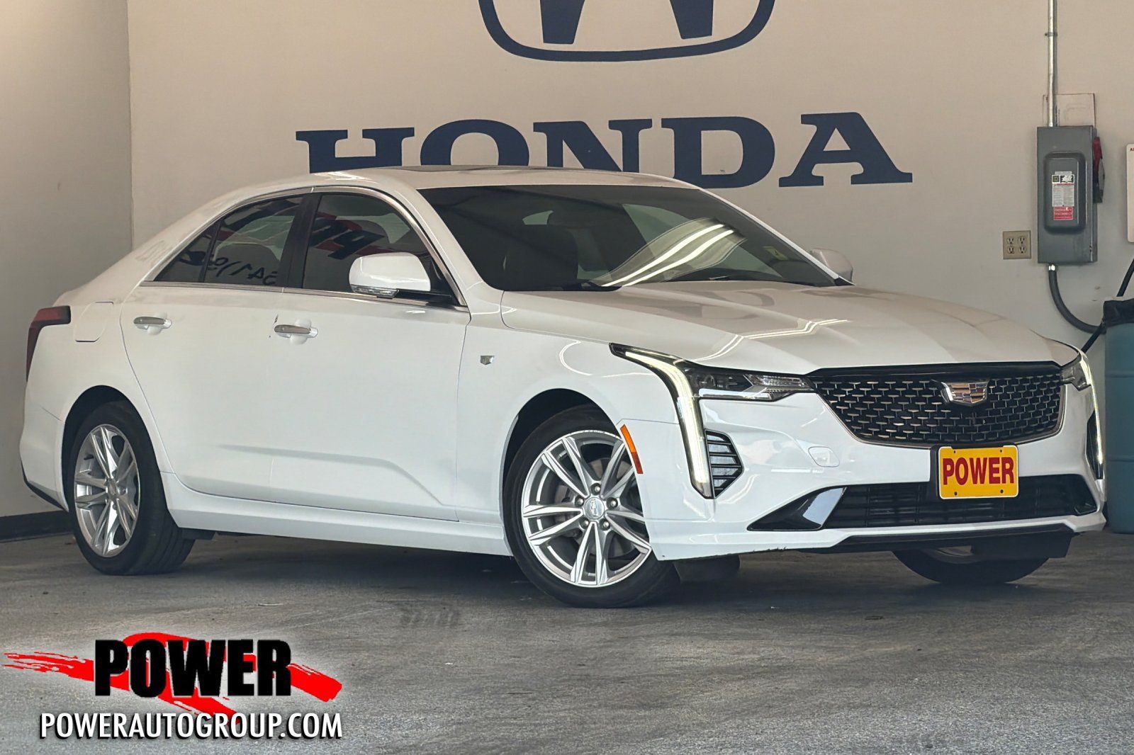 Used 2020 Cadillac CT4 Luxury w/ Sun And Sound Package RWD image 1