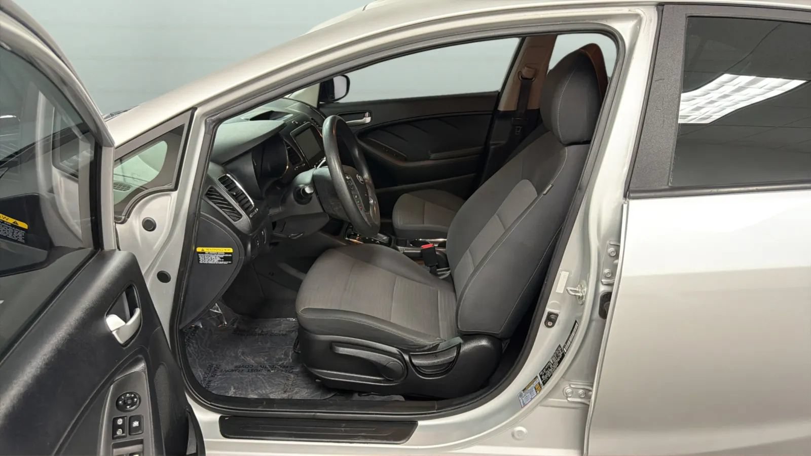 Used 2018 Kia Forte LX w/ LX Popular Package FWD image 20