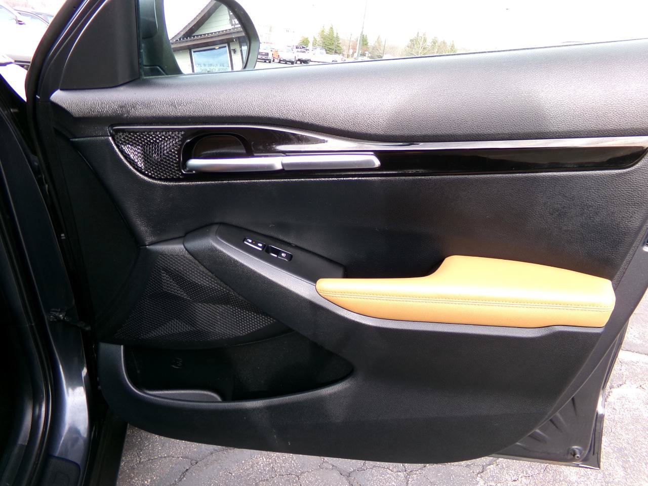 Used 2024 Kia Seltos EX AWD/4WD image 38