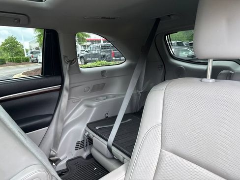 Used 2016 Toyota Highlander Limited Platinum AWD/4WD image 9