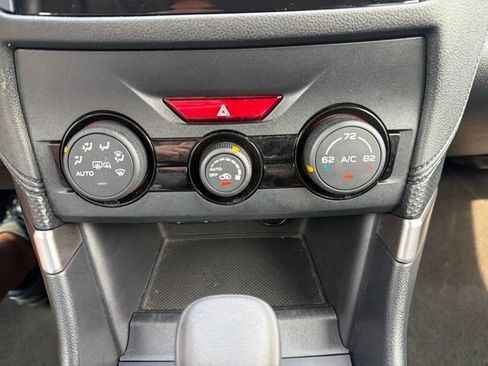 Used 2023 Subaru Forester Premium AWD/4WD image 20