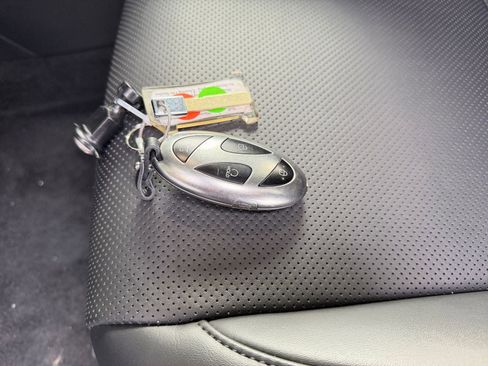 Used 2025 Hyundai Santa Fe SEL image 21