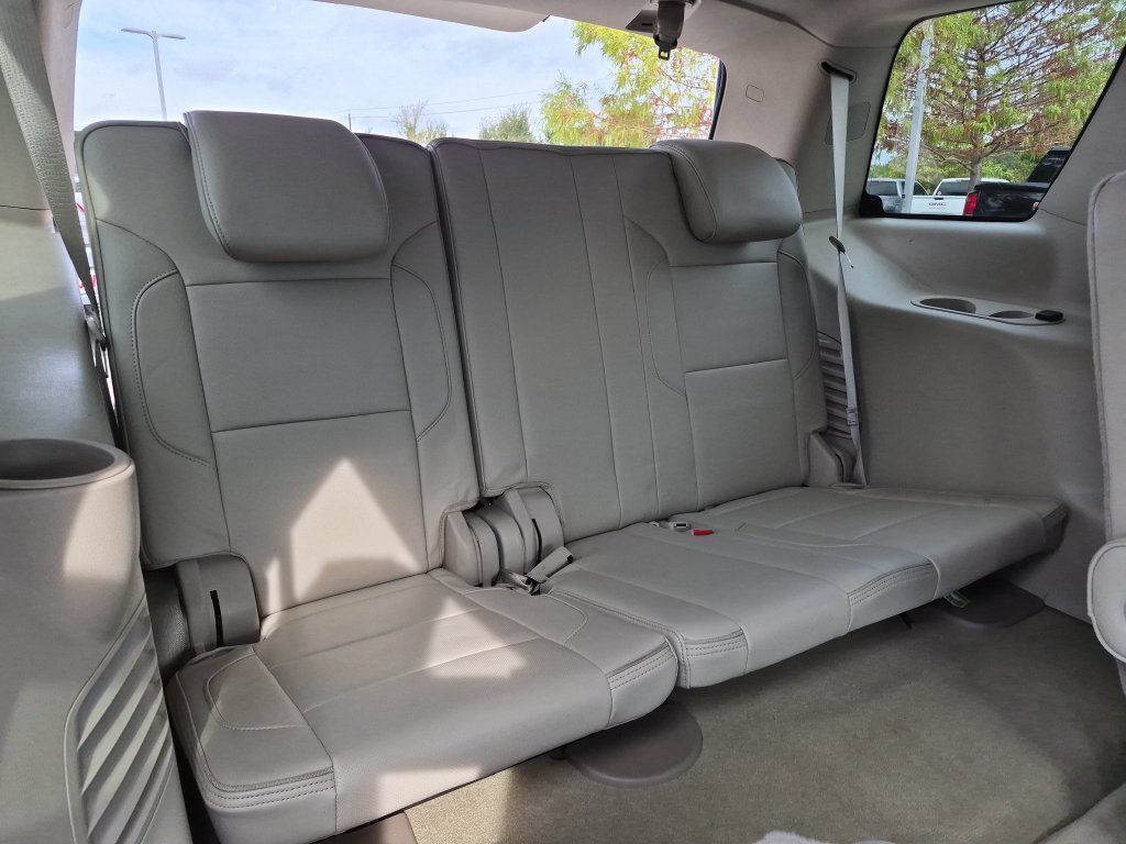 Used 2016 GMC Yukon Denali w/ Open Road Package AWD/4WD image 38