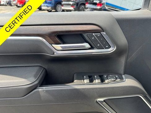 Used 2025 GMC Sierra 1500 SLT AWD/4WD image 10
