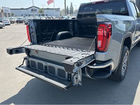 Used 2026 GMC Sierra 1500 SLT AWD/4WD image 20