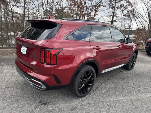 Certified 2023 Kia Sorento SX image 7