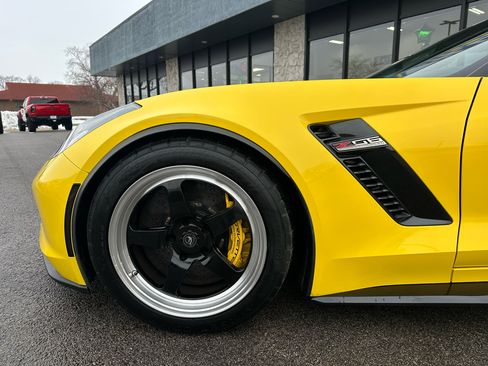 Used 2018 Chevrolet Corvette Z06 image 18