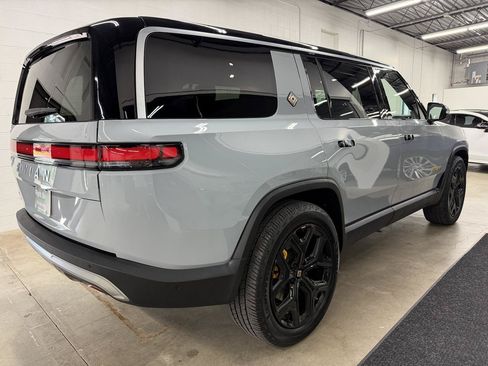 Used 2023 Rivian R1S Adventure AWD/4WD image 4