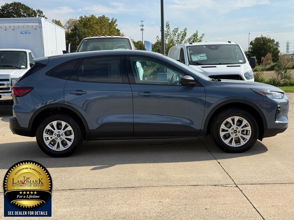 Certified 2025 Ford Escape Active AWD/4WD image 4