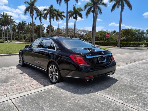 Used 2015 Mercedes-Benz S 550 Sedan image 18