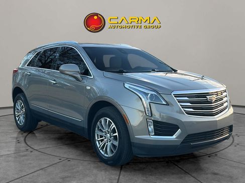 Used 2018 Cadillac XT5 Luxury w/ Driver Awareness Package image 11