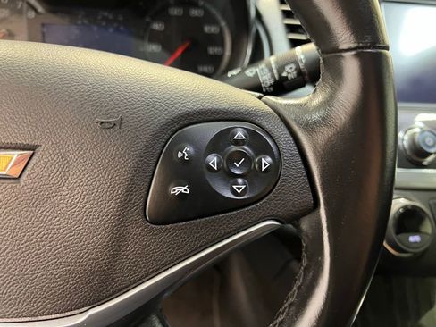 Used 2019 Chevrolet Impala LT image 21