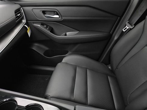 New 2026 Nissan Rogue SV image 24