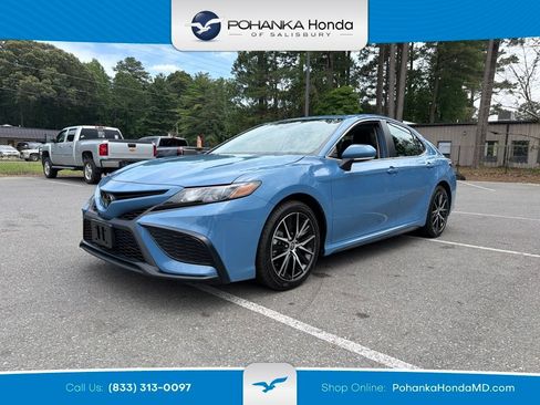 Used 2024 Toyota Camry SE w/ Blackout Package (TMS) FWD image 1