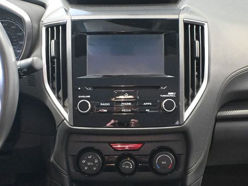 Used 2019 Subaru Crosstrek 2.0i Premium AWD/4WD image 12